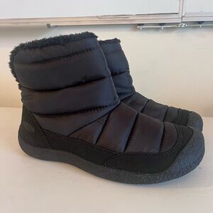 New Keen Howser Fold Down Booties Black Lined Winter Snow Ankle Boot Womens 6M.